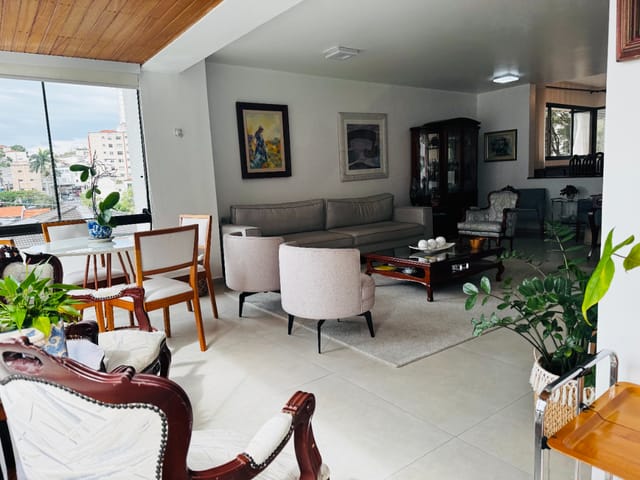 Foto do Apartamento - Apartamento tipo para venda em Aclimação com 4 quartos, sendo 3 suítes, 207m² | Lares e Andares Imóveis