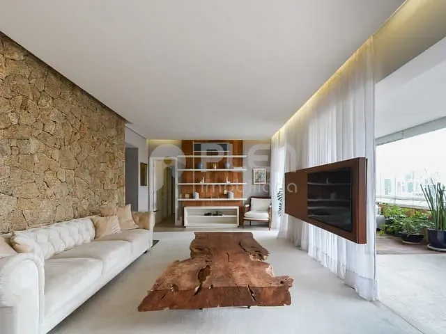 Apartamento 2 quartos e 4 banheiros, à venda, no bairro Itaim Bibi em São Paulo