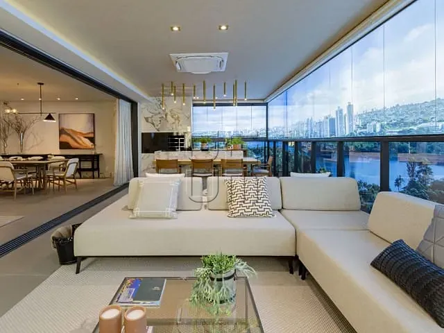 Apartamento 4 quartos e 6 banheiros, à venda, no bairro Jardim São Jorge em Londrina