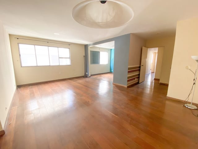 Foto do Apartamento - Apartamento tipo para venda em Jardim América com 2 quartos, sendo 1 suíte, 113m² | Lares e Andares Imóveis