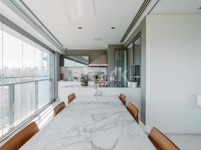 Apartamento com 286m² 3 quartos e 5 banheiros, à venda, no bairro Alto de Pinheiros em São Paulo