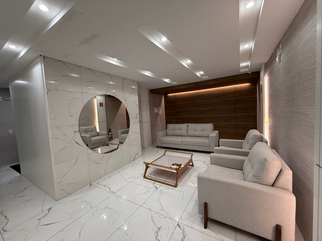 Locação - Apartamento Mobiliado, 2 quartos sendo 1 suíte, 1 vaga de garagem, Churrasqueira, Órfãs.