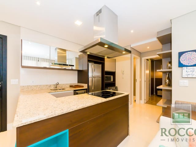 Apartamento 1 quarto e 2 banheiros, para alugar, no bairro São Francisco em Curitiba