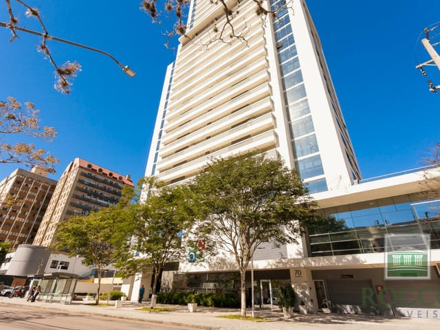 Apartamento 1 quarto e 1 banheiro, para alugar, no bairro Centro Cívico em Curitiba