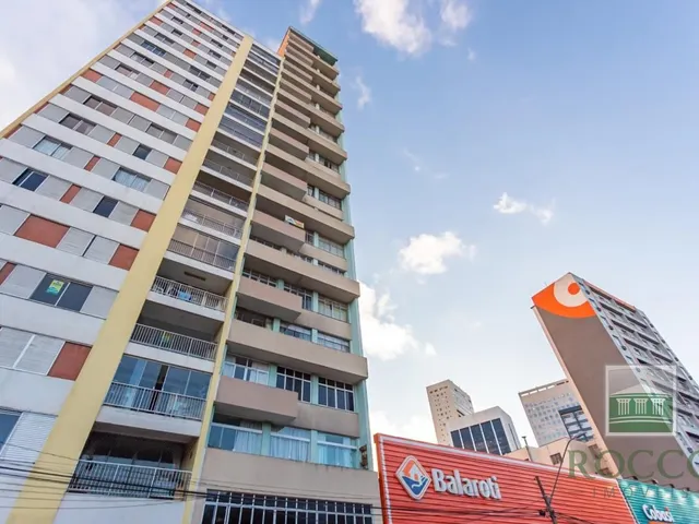 Apartamento 2 quartos e 2 banheiros, à venda, no bairro Centro em Curitiba