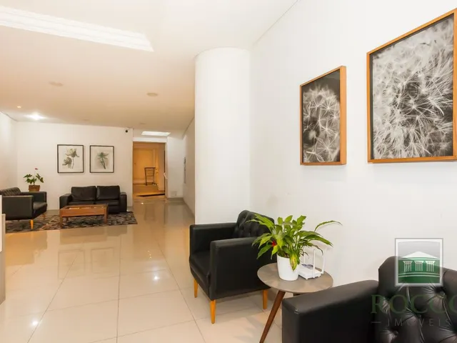 Apartamento 2 quartos e 2 banheiros, à venda, no bairro Centro em Curitiba
