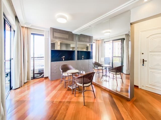 Foto do Apartamento - Apartamento para venda e locação em Vila Mariana com 3 quartos, sendo 1 suíte , 116m² | Lares e Andares Imóveis