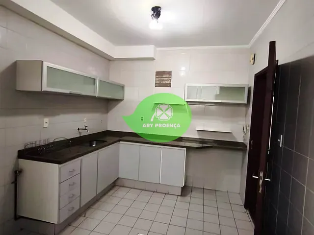 Apartamento 3 quartos e 2 banheiros, para alugar, no bairro Jardim Faculdade em Sorocaba