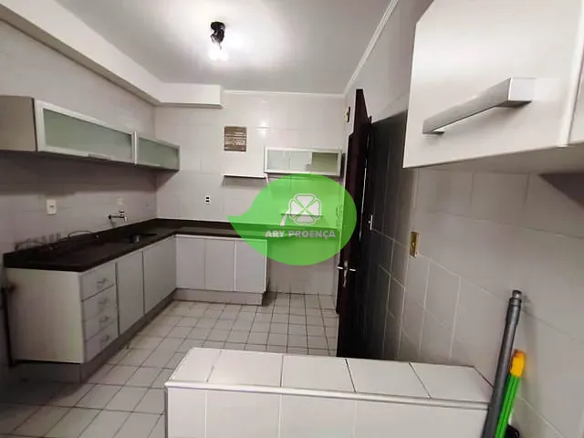 Apartamento 3 quartos e 2 banheiros, para alugar, no bairro Jardim Faculdade em Sorocaba