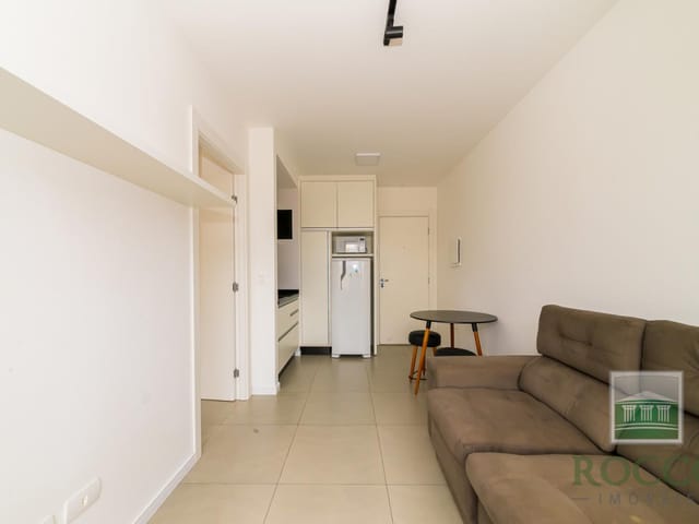 Apartamento 1 quarto e 1 banheiro, para alugar, no bairro Bacacheri em Curitiba