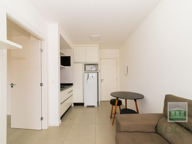 Apartamento 1 quarto e 1 banheiro, para alugar, no bairro Bacacheri em Curitiba
