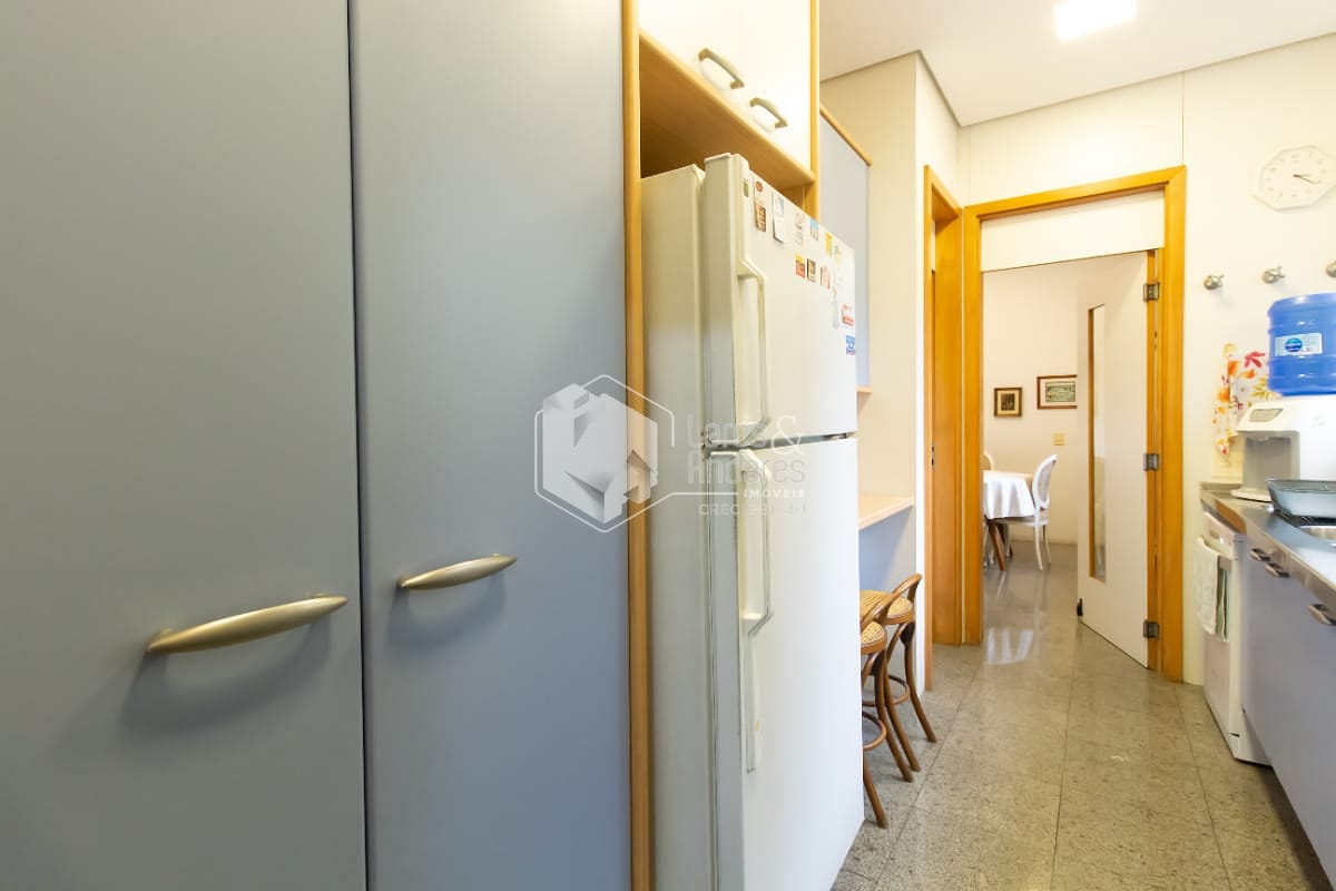 Apartamento à venda com 4 quartos, 272m² - Foto 47