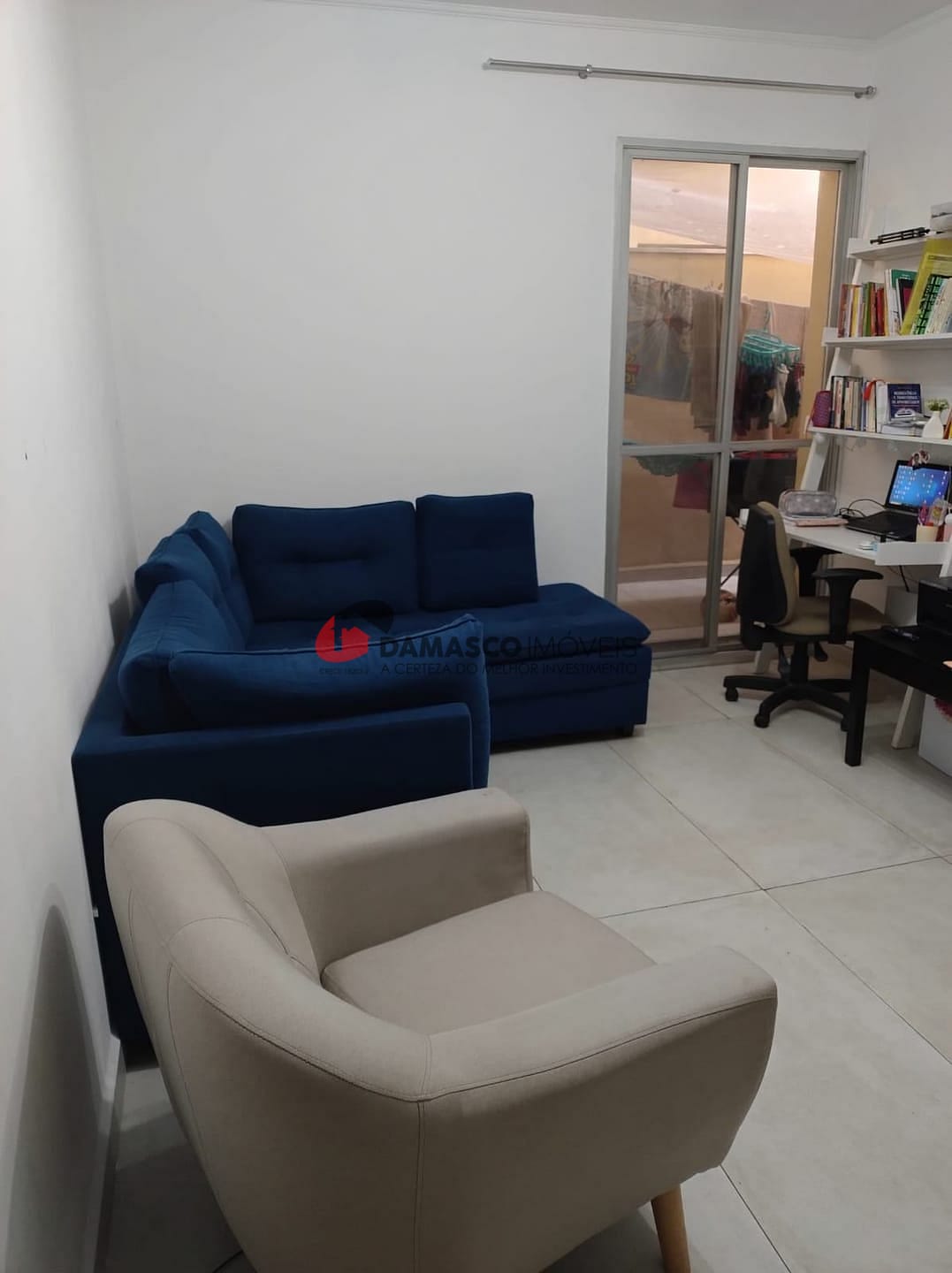 Apartamento à venda com 2 quartos, 77m² - Foto 4