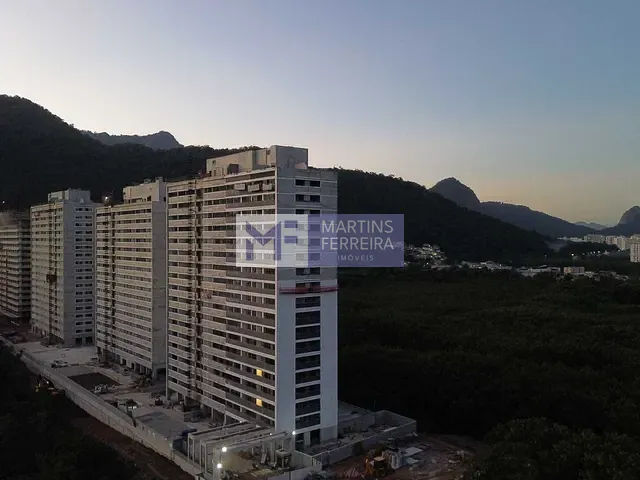 Apartamento com 55m² 2 quartos e 2 banheiros, à venda, no bairro Barra Olímpica em Rio de Janeiro