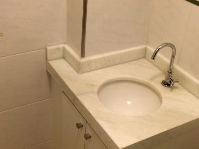 Foto do Apartamento - Belo apartamento no condomínio Portal dos Ipês 74m² 2 dormitórios,suíte,sacada,móveis planejados de muito bom gosto! | RUSSI IMÓVEIS