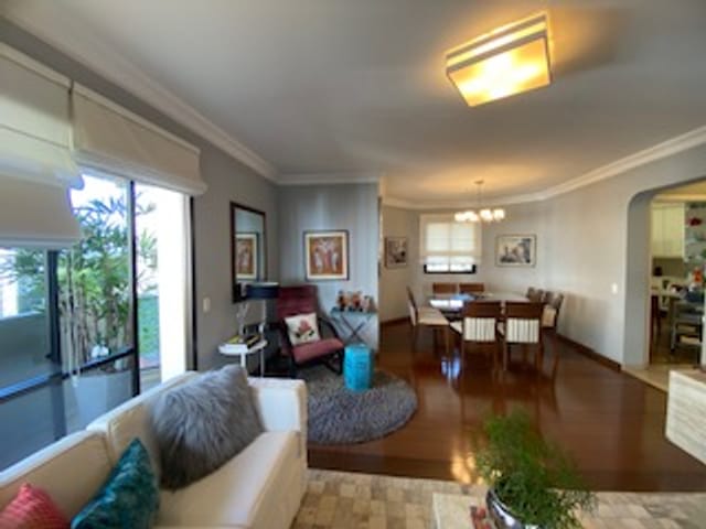 Foto do Apartamento - Apartamento tipo para venda em Moema com 3 quartos, sendo 3 suítes, 153m² | Lares e Andares Imóveis