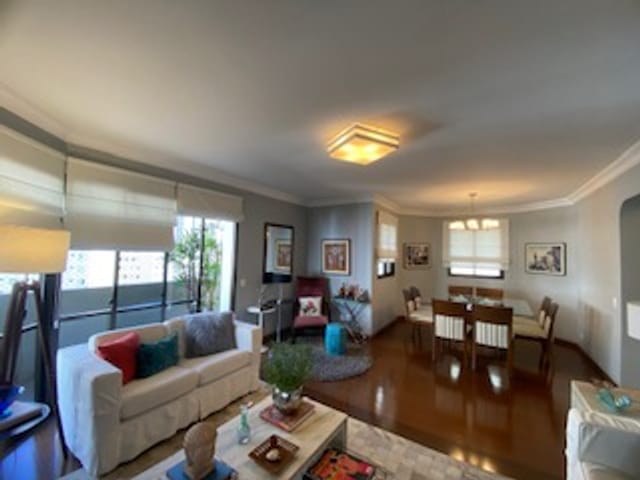 Foto do Apartamento - Apartamento tipo para venda em Moema com 3 quartos, sendo 3 suítes, 153m² | Lares e Andares Imóveis