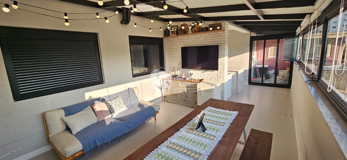 Apartamento à venda com 2 quartos, 69m² - Foto 32