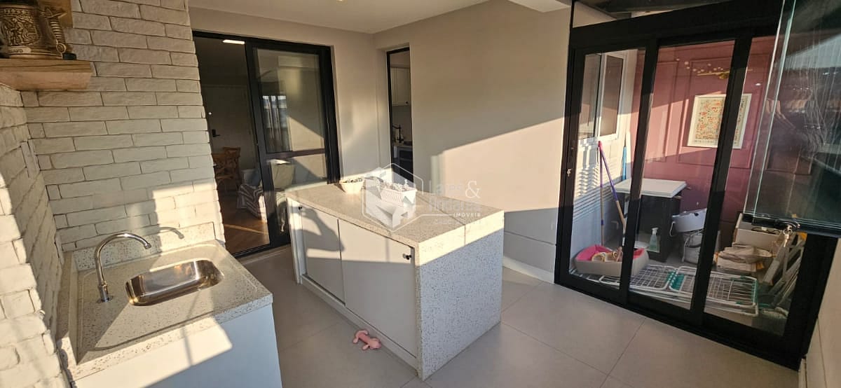 Apartamento à venda com 2 quartos, 69m² - Foto 31
