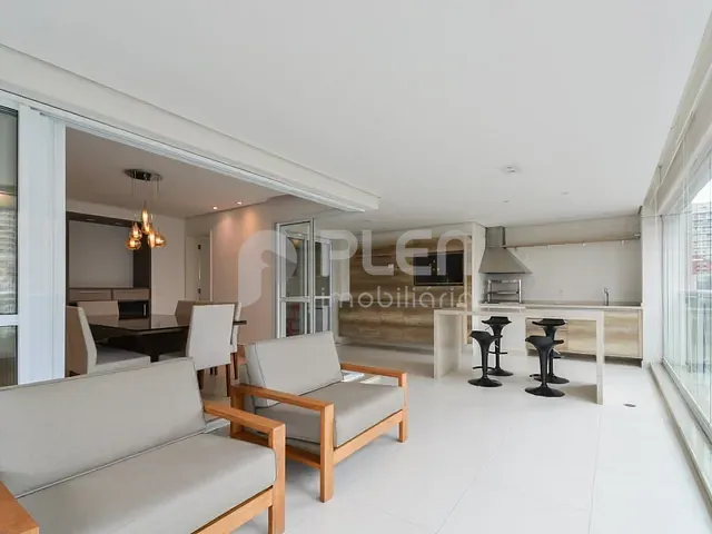 Apartamento 3 quartos e 5 banheiros, à venda, no bairro Vila Nova Conceição em São Paulo