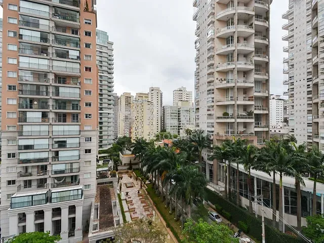 Apartamento 3 quartos e 5 banheiros, à venda, no bairro Vila Nova Conceição em São Paulo