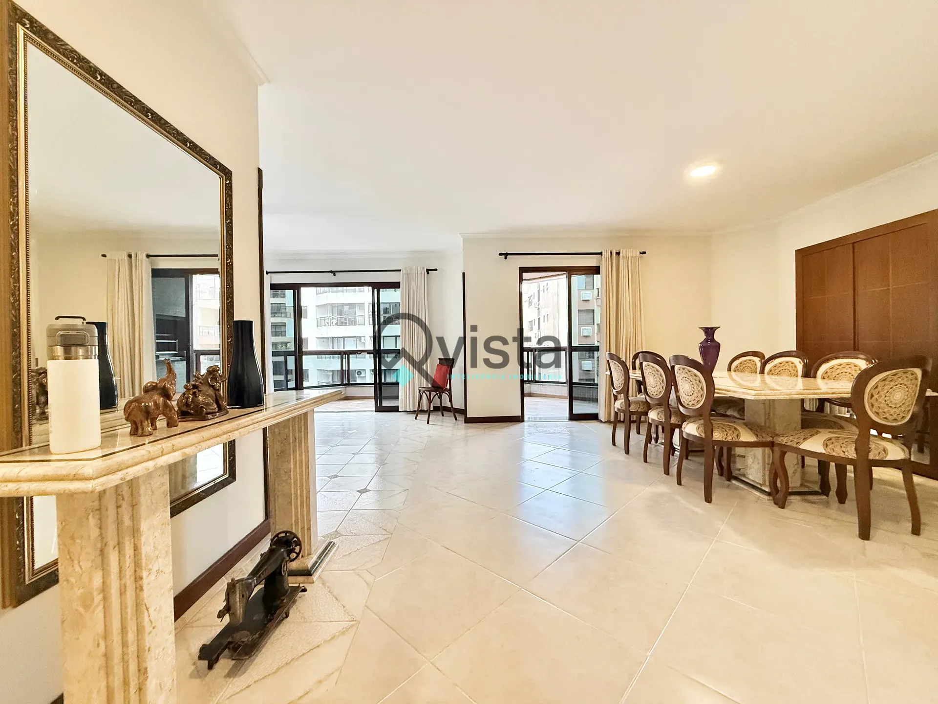 Apartamento, 3 quartos, 168 m² - Foto 1