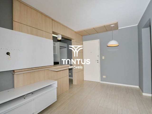 Apartamento 2 quartos e 1 banheiro, para alugar, no bairro Boa Vista em Curitiba
