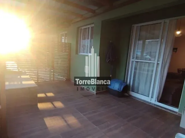 Apartamento 2 quartos e 1 banheiro, à venda, no bairro Uvaranas em Ponta Grossa