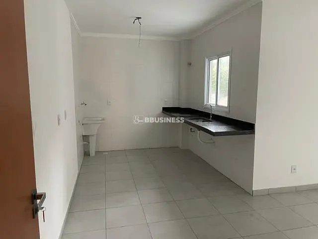 Apartamento 2 quartos e 2 banheiros, à venda, no bairro Vila Guiomar em Santo André