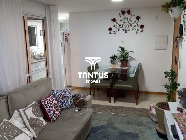 Apartamento 2 quartos e 2 banheiros, para alugar, no bairro Juvevê em Curitiba