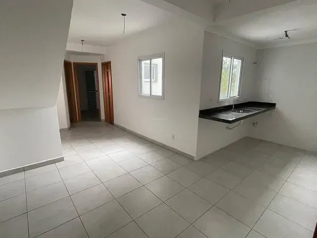 Apartamento 2 quartos e 2 banheiros, à venda, no bairro Vila Guiomar em Santo André