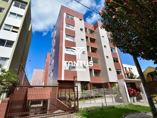 Apartamento 3 quartos e 2 banheiros, para alugar, no bairro Juvevê em Curitiba