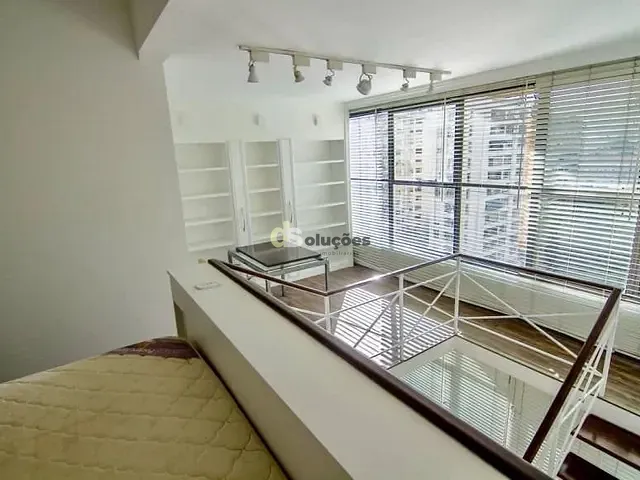 Apartamento 1 quarto e 1 banheiro, para alugar, no bairro Cerqueira César em São Paulo