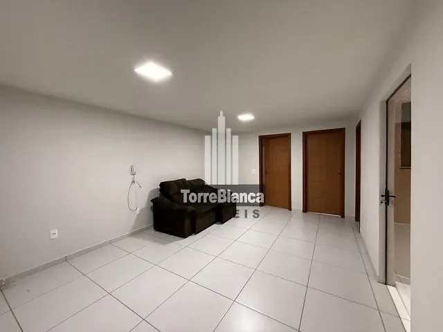 Apartamento com 55m² 2 quartos e 2 banheiros, para alugar, no bairro Centro em Ponta Grossa