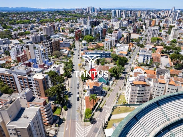 Apartamento 2 quartos e 1 banheiro, à venda, no bairro Alto da Glória em Curitiba