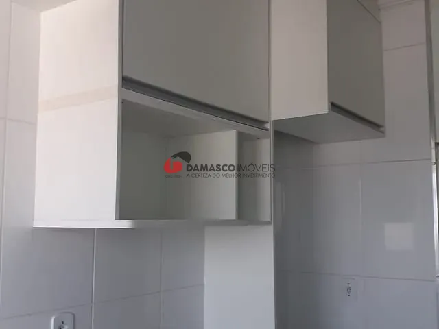 Apartamento 2 quartos e 2 banheiros, à venda, no bairro Utinga em Santo André