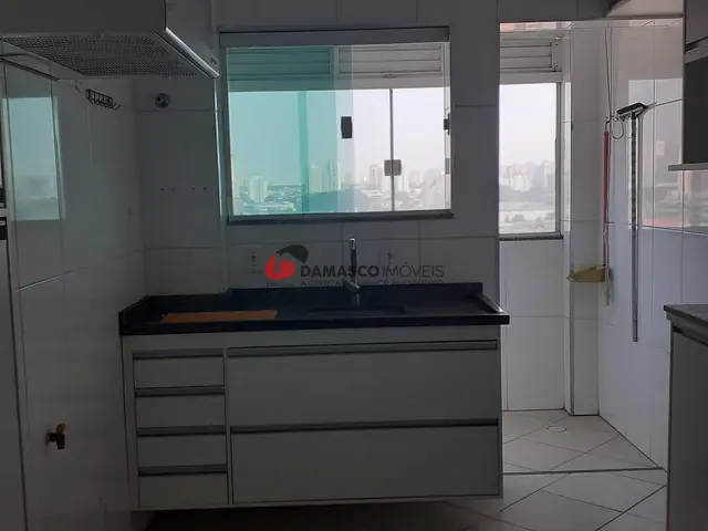 Apartamento 2 quartos e 2 banheiros, à venda, no bairro Utinga em Santo André