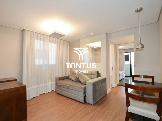 Apartamento 1 quarto e 1 banheiro, para alugar, no bairro Bigorrilho em Curitiba
