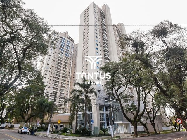 Apartamento 2 quartos e 1 banheiro, para alugar, no bairro Portão em Curitiba