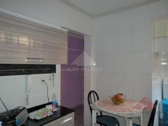 Apartamento 2 quartos e 2 banheiros, à venda, no bairro Jardim Pedroso em Mauá