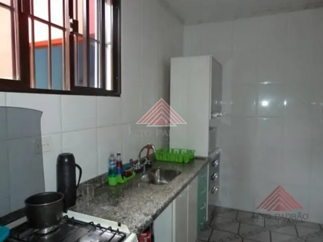 Apartamento 2 quartos e 2 banheiros, à venda, no bairro Jardim Pedroso em Mauá