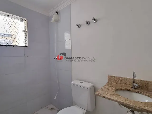 Apartamento 2 quartos e 2 banheiros, à venda, no bairro Campestre em Santo André