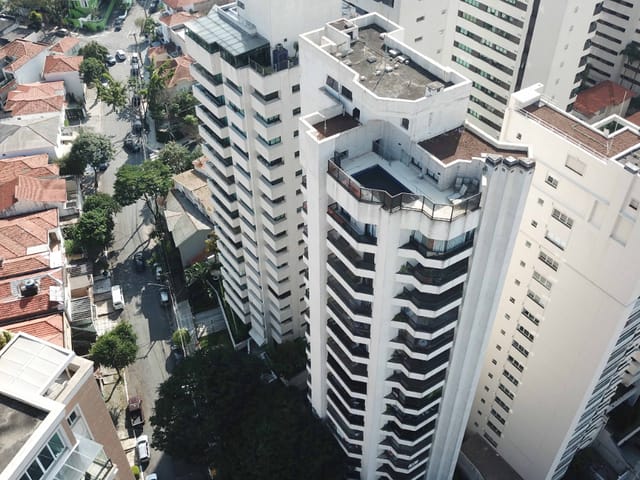 Foto do Apartamento - Apartamento tipo para venda em Aclimação com 4 quartos, sendo 2 suítes, 184m² | Lares e Andares Imóveis