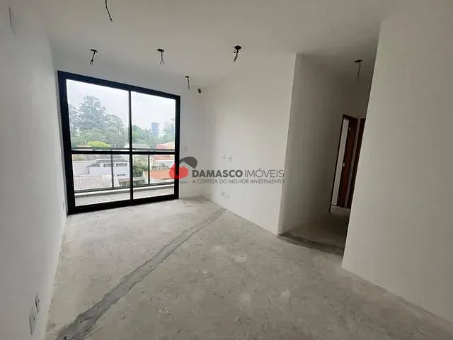 Apartamento 2 quartos e 2 banheiros, à venda, no bairro Vila Alpina em Santo André