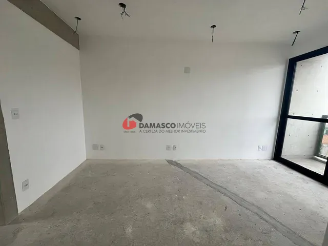 Apartamento 2 quartos e 2 banheiros, à venda, no bairro Vila Alpina em Santo André