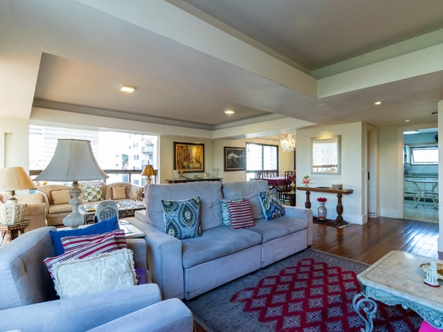 Foto do Apartamento - Apartamento tipo para venda em Moema com 3 quartos, sendo 3 suítes, 195m² | Lares e Andares Imóveis