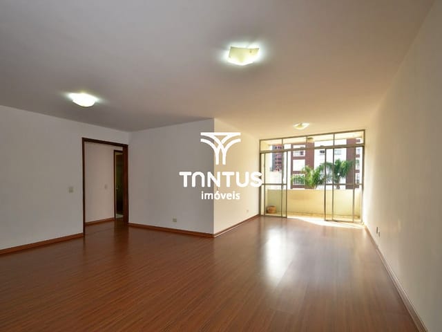 Apartamento 3 quartos e 3 banheiros, para alugar, no bairro Bigorrilho em Curitiba