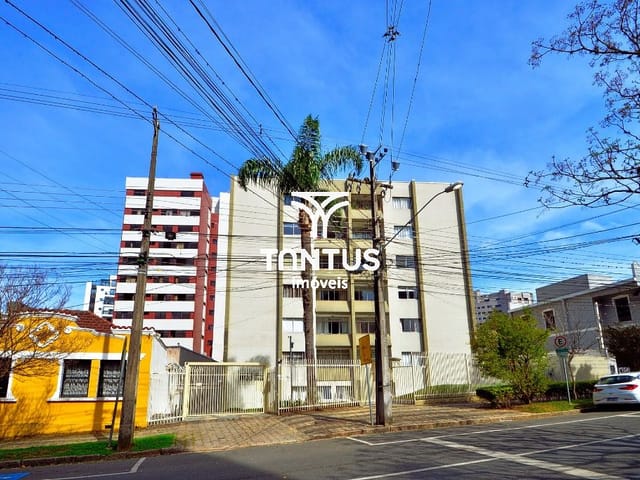 Apartamento 3 quartos e 3 banheiros, para alugar, no bairro Bigorrilho em Curitiba