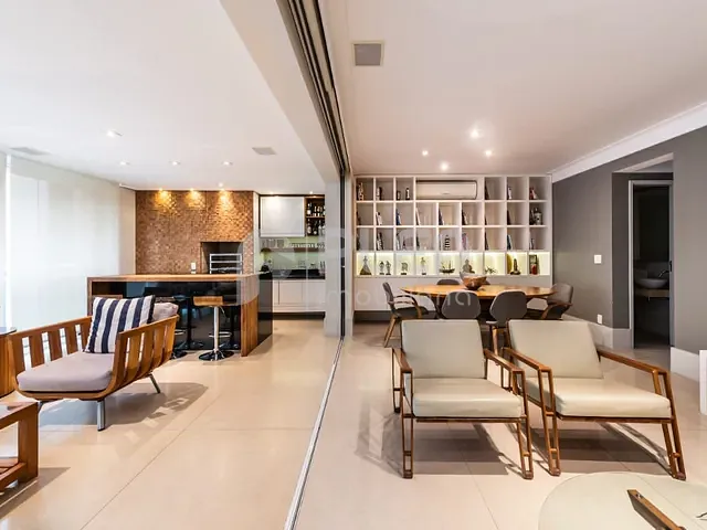 Apartamento 3 quartos e 5 banheiros, à venda, no bairro Itaim Bibi em São Paulo