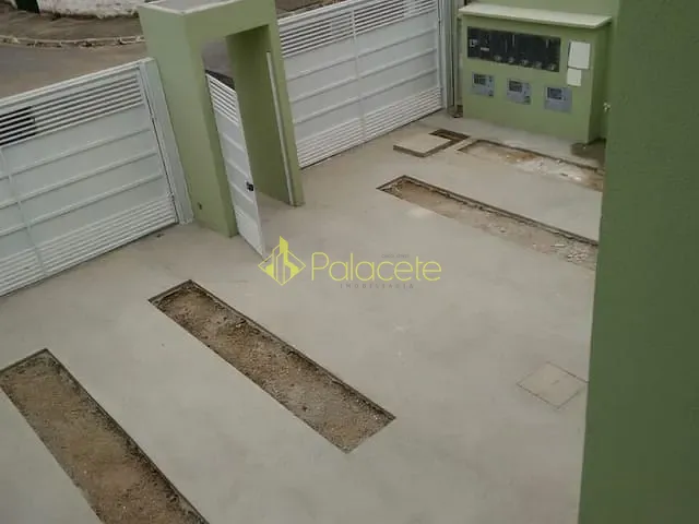 Apartamento 2 quartos e 1 banheiro, à venda, no bairro Jardim Padre Rodolfo em Pindamonhangaba
